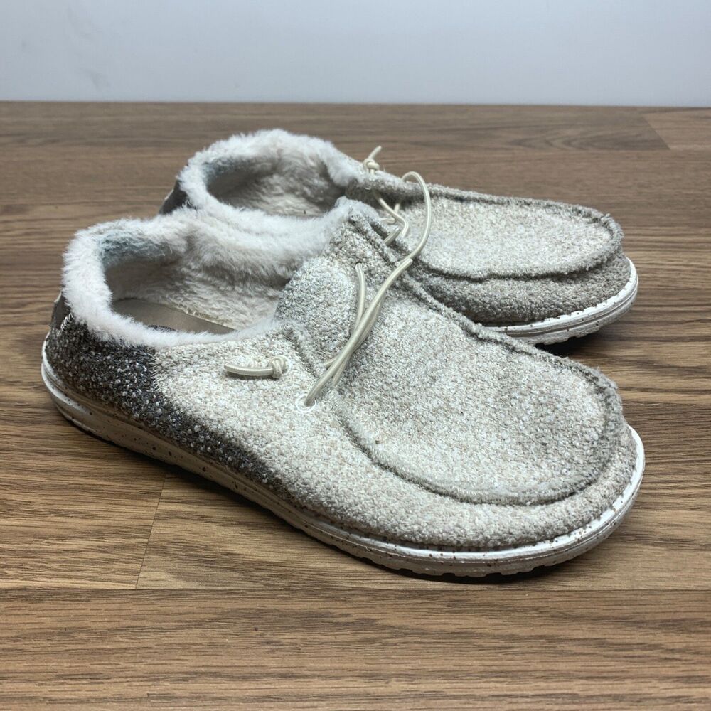 Hey Dude Shoes Wendy Tartan Cream Buckle Exclusive Size 8 Fuzzy Slip On Comfort